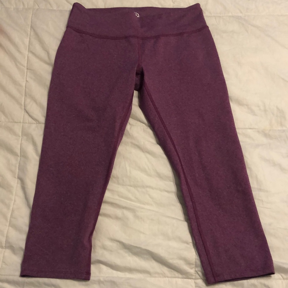 REI Co-op Heathered pink Capri tights